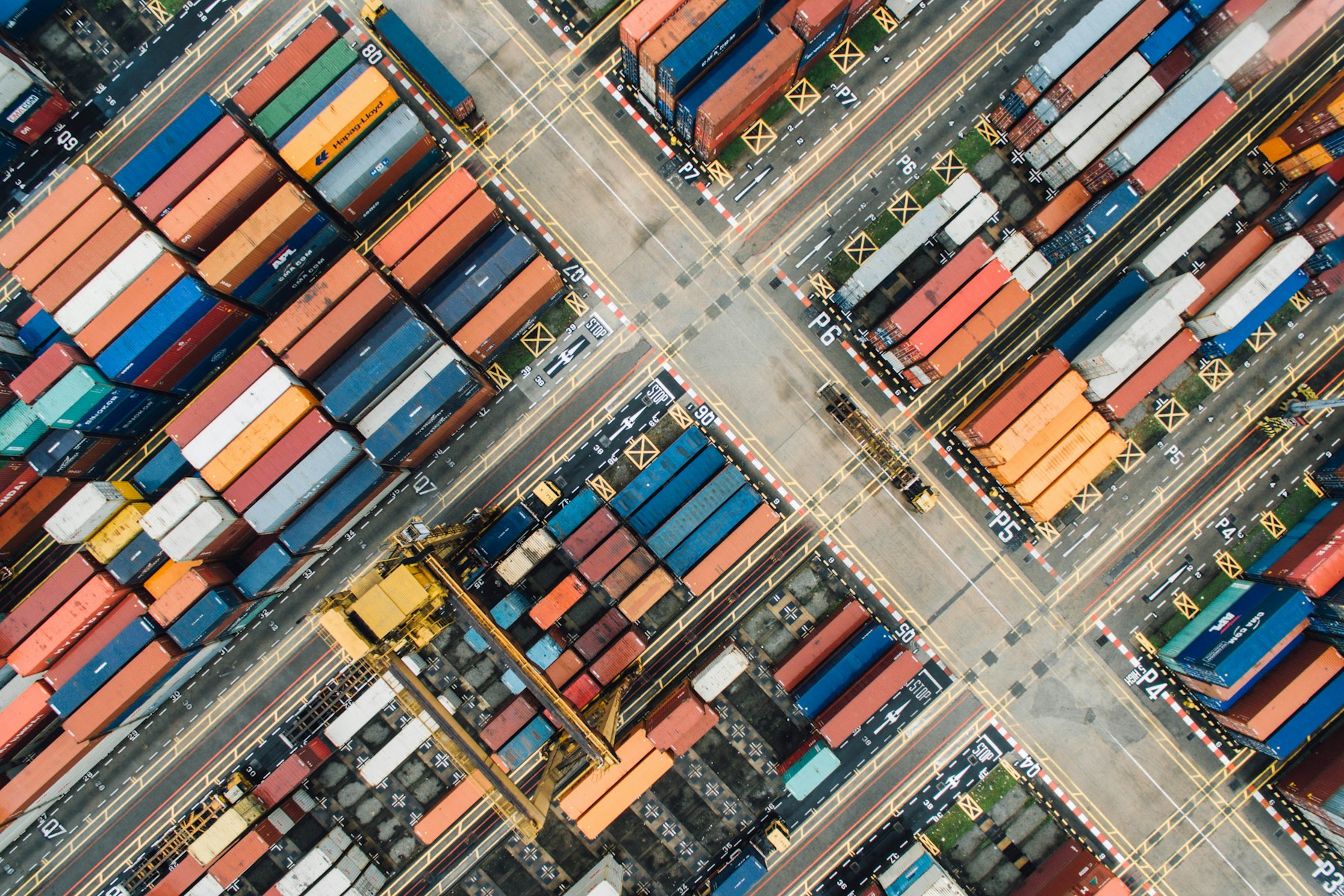 Illustrative logistics scene: China to USA Logistics